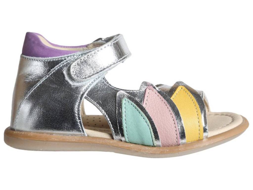 Сандалии открытые