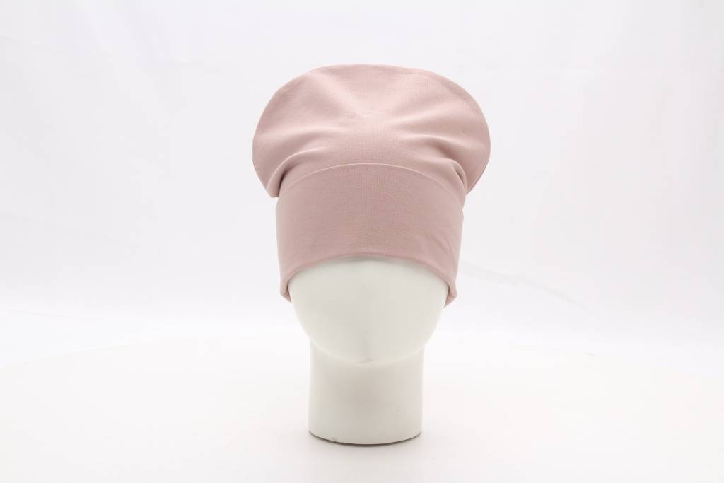 Шапка с отворотом трикотажная