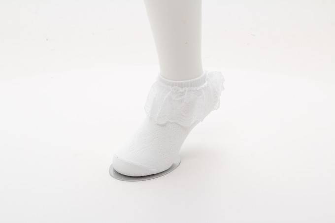 Носки с кружевом