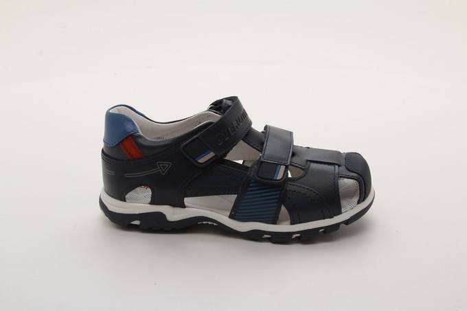 Сандалии закрытые