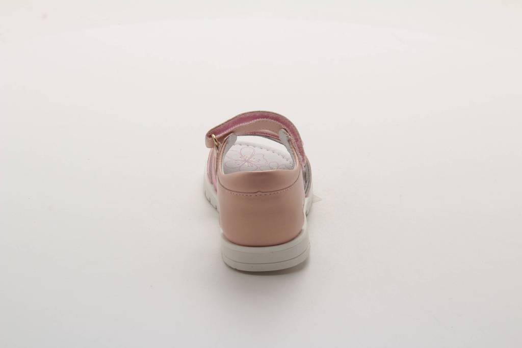 Сандалии открытые