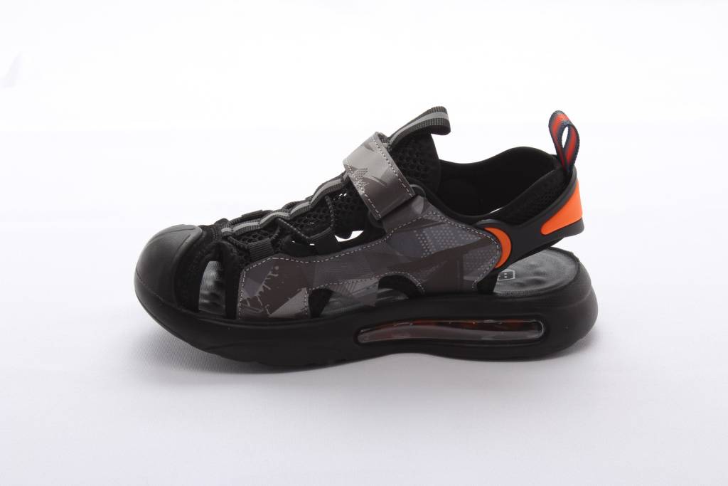 Сандалии закрытые