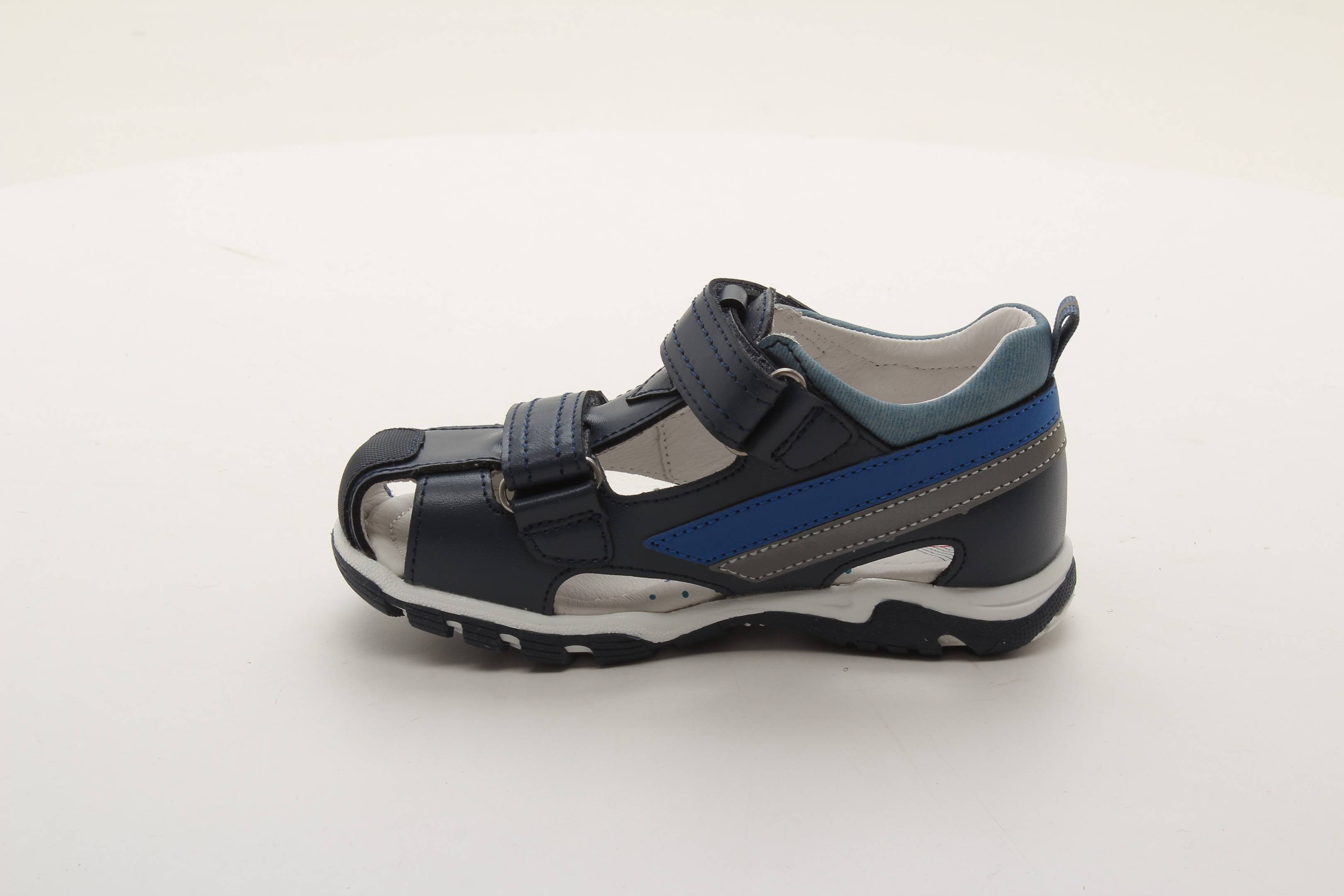 Сандалии закрытые