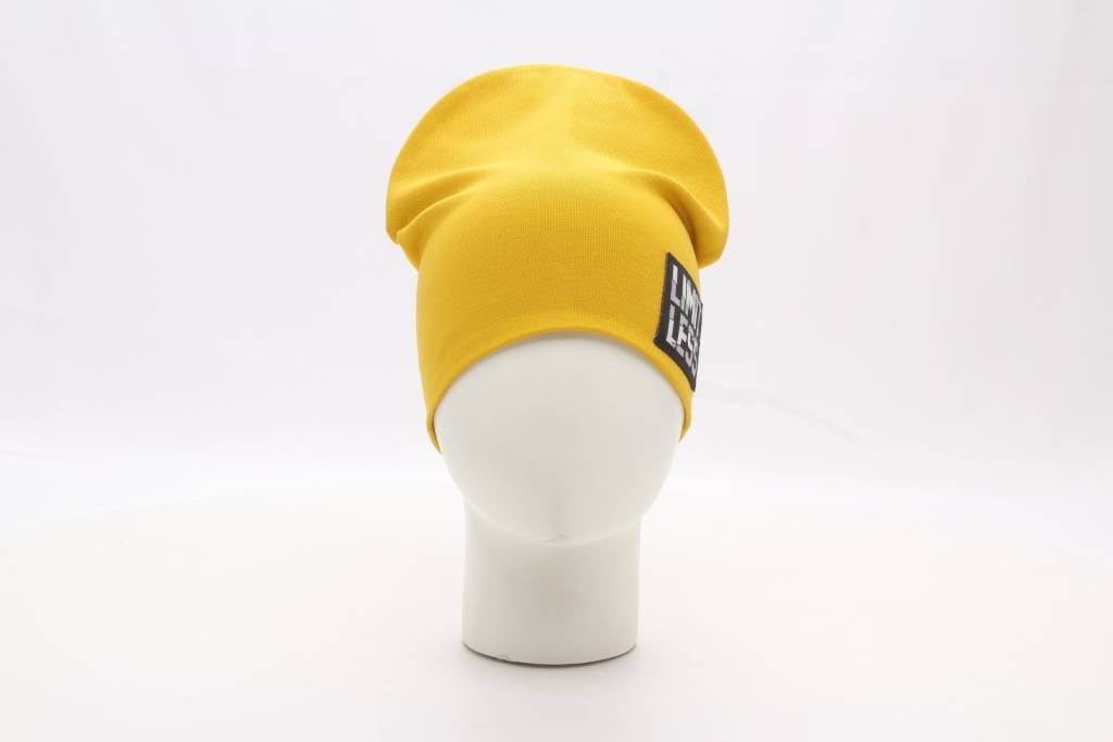 Шапка трикотажная