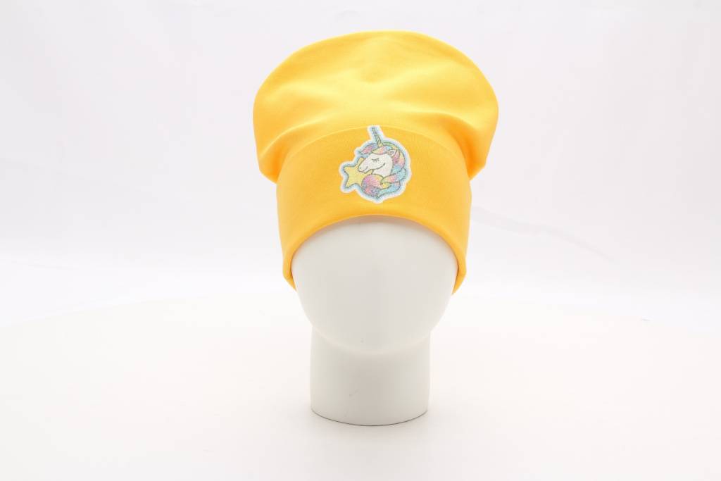 Шапка с отворотом трикотажная