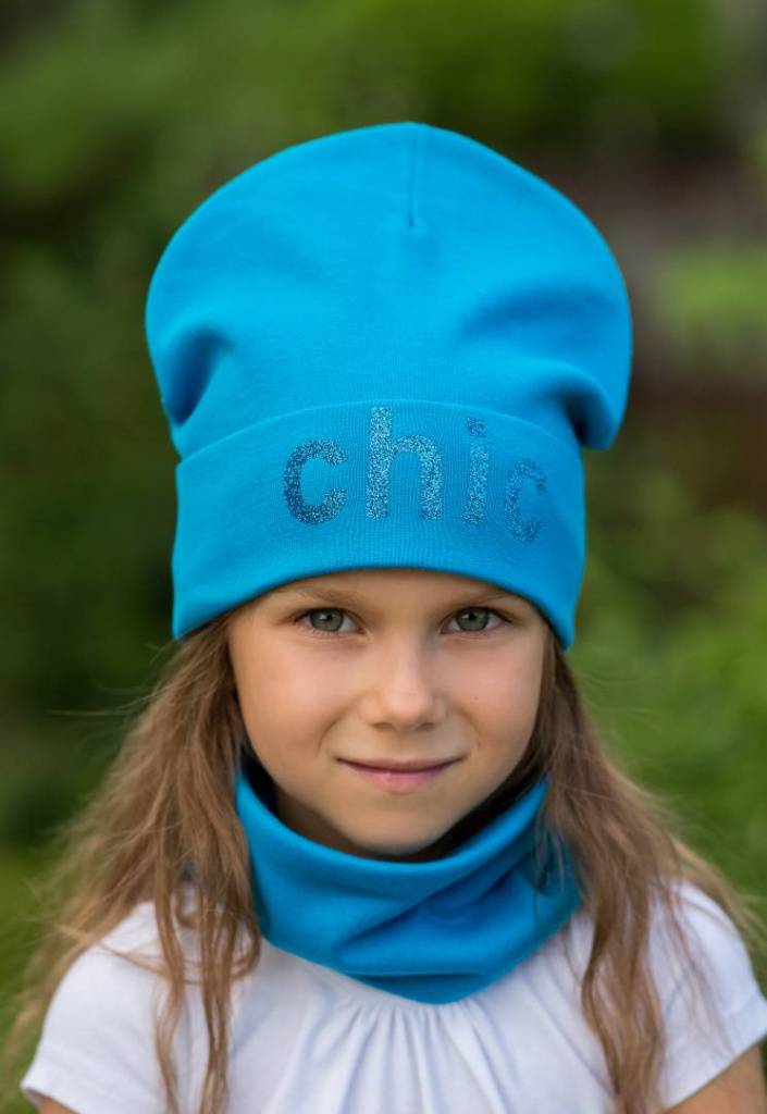 Шапка с отворотом трикотажная