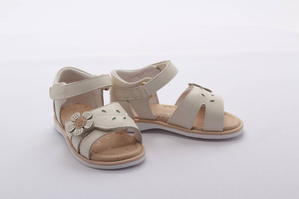 Сандалии открытые