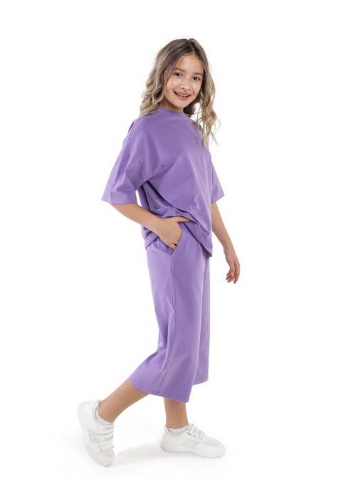 Костюм (футболка/капри)