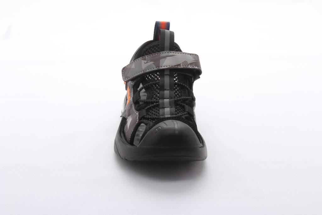 Сандалии закрытые