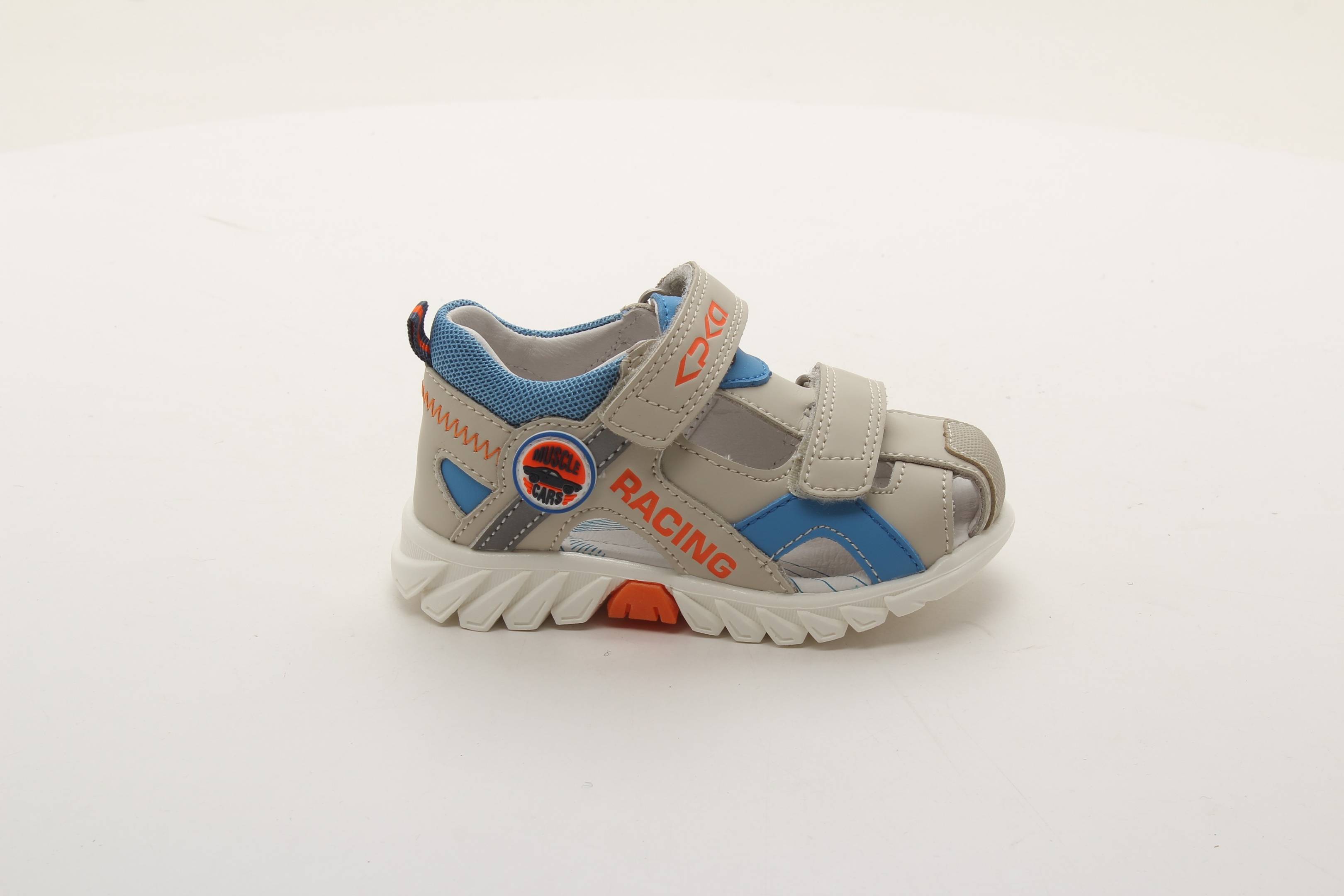 Сандалии закрытые