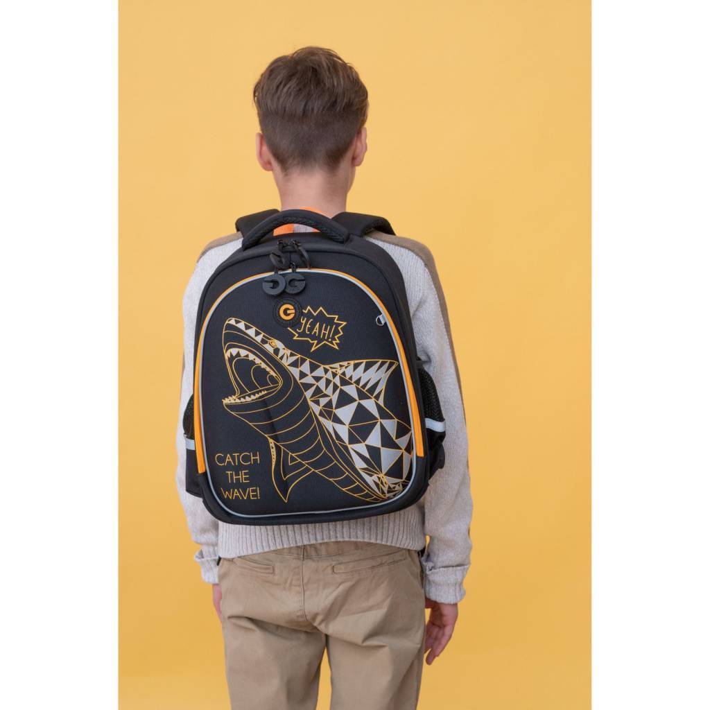 Рюкзак школьный