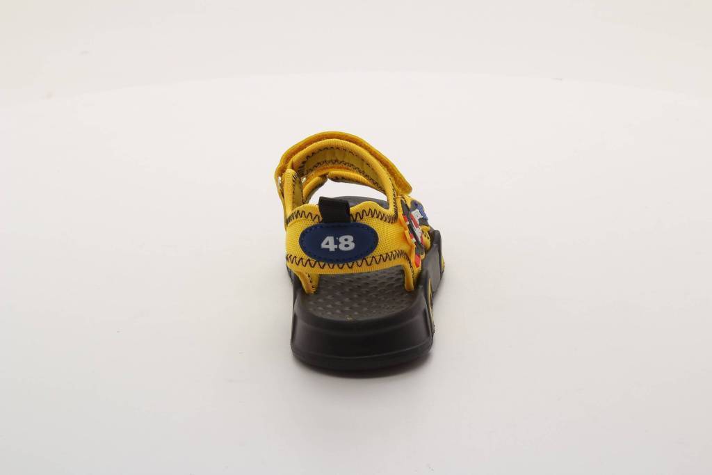 Обувь пляжная